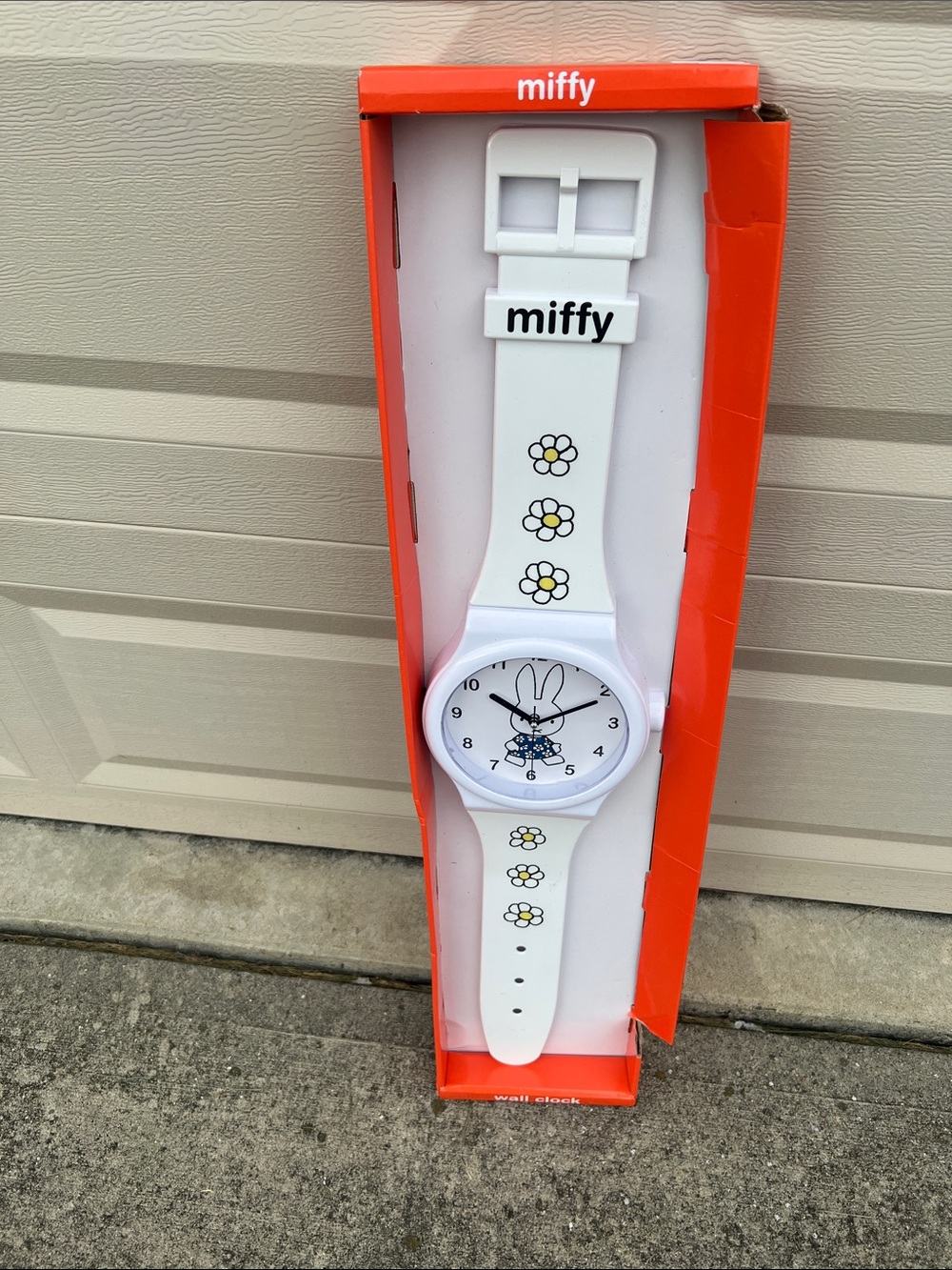 New Miffy Giant Wall Clock NWB